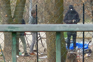 Lo sgombero-beffa del Sempione: pusher e tossici si riprendono l'area dopo il blitz