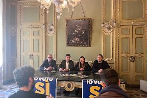 In piazza per «smontare le fake news». Ma senza Salvini