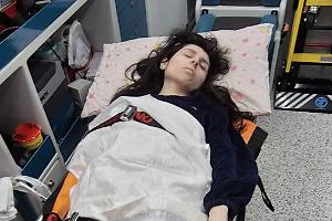 Rebecca di Forno Canavese ha 20 anni, sei malattie rare e 14 operazioni al cervello: ora deve essere operata d'urgenza in Spagna