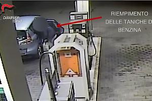 Rifornimenti gratis con carte clonate a Torino