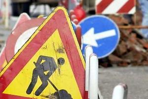 Sp122 a Villastellone, lavori in corso per la fibra: senso unico alternato per tutto aprile