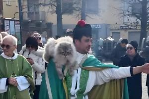 Don Mario si è dimesso, il prete indagato non è più parroco di Bosconero