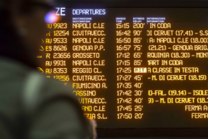 Oggi caos treni: l'Alta Velocità in tilt con ritardi anche a Torino