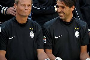 Il toccante messaggio di Buffon per Manninger: "Un amico e una persona che ho sempre ammirato"