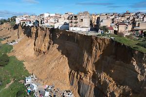 Frana di Niscemi, indagine su anni di ritardi: coinvolti quattro ex governatori