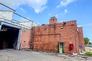 Incendio a Beinasco, emergenza finita: rogo spento e stabilimento sotto sequestro