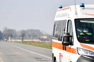 Auto si ribalta all’alba sul raccordo Torino-Caselle: traffico in tilt per ore