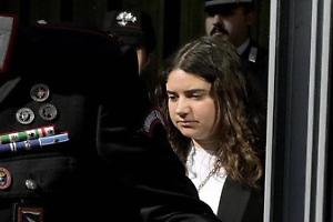 Oggi la sentenza per Chiara Petrolini, sepellì i due neonati in giardino, l'accusa chiede 26 anni