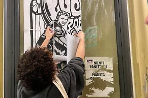 Extinction Rebellion, a Torino installazioni per le partigiane nelle vie della città