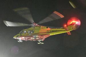 Castelnuovo Don Bosco, auto fuori strada: 42enne sbalzato fuori dall’abitacolo e trasportato in codice rosso al Cto di Torino