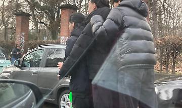 Torino, in 3 monopattino (senza casco): ma nessuno li controlla?