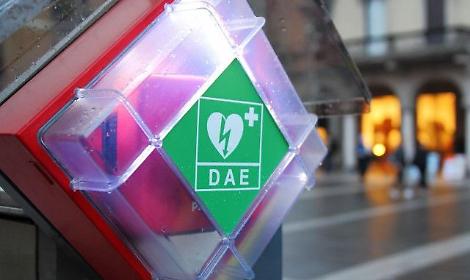 Leinì inaugura i nuovi defibrillatori sul territorio: «Un investimento per la vita dei nostri cittadini»
