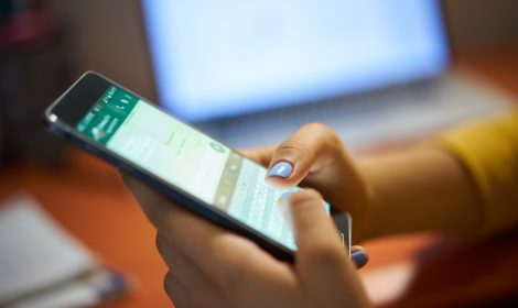 WhatsApp rivoluziona i gruppi: arrivano le chat “vuote” da creare senza invitare nessuno