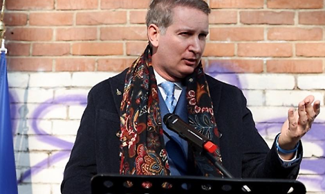 Diffida l'ex presidente di Circoscrizione Crescimanno, lui replica: "Incapace"