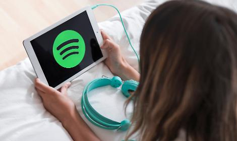 La musica italiana spopola all'estero: metà dei guadagni Spotify arriva da fuori Italia