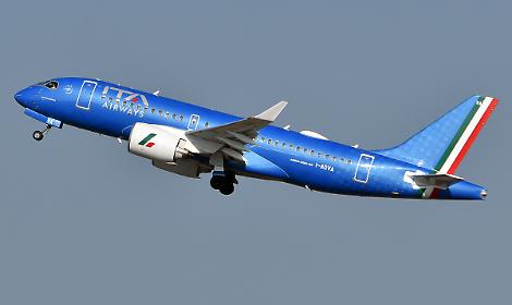 Compagnie aeree sospendono i voli per Tel Aviv: blocchi prolungati fino a fine luglio