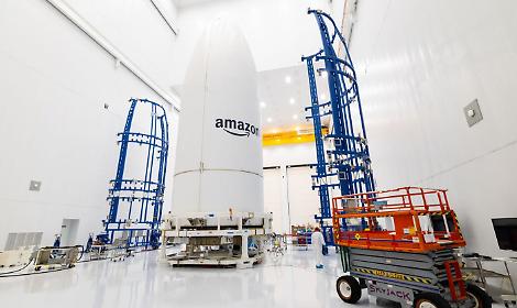 Amazon rilancia la sfida nello spazio: altri 24 satelliti Kuiper in orbita, grazie a SpaceX