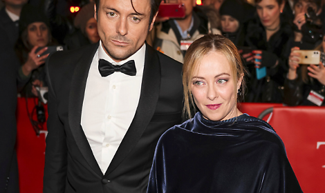 Clamoroso: Giorgia Meloni sposa Andrea Giambruno? La notizia shock di cui si parla (tanto) a Roma