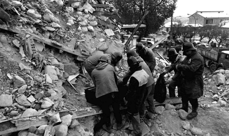 Mattarella nel 45° anniversario del sisma in Irpinia: “Una ferita che continua a parlare al Paese”