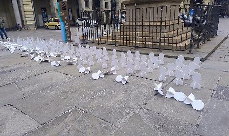 Ambulanti in protesta: "Circondati da abusivi, così chiuderemo"