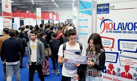 IoLavoro arriva a Beinasco, concludendo l'ultima tappa del 2025