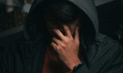 Pusher arrestato a Moncalieri: cocaina e rubrica dei clienti in cameretta