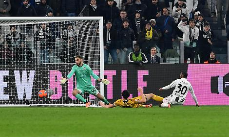 L'autogol di Palma che sblocca Juventus-Udinese