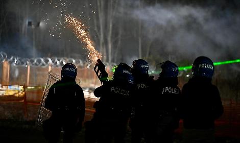 No Tav di nuovo all'attacco, razzi contro la polizia