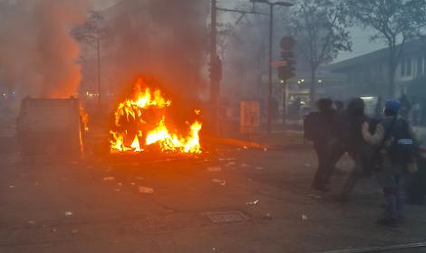 Corteo antagonista, in 5mila da tutta Italia: &laquo;L'Aska non si tocca&raquo;