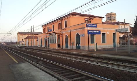 Inaugurato a Vercelli il nuovo treno elettrico a doppio piano