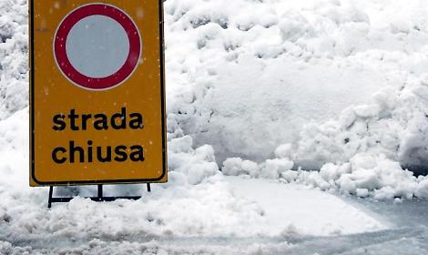 Neve forte sul Colle della Maddalena: chiusa la Statale 21