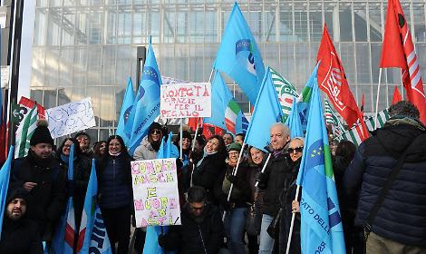 Konecta, stop all&rsquo;accorpamento delle sedi piemontesi: cambia il piano industriale dopo l&rsquo;esodo incentivato