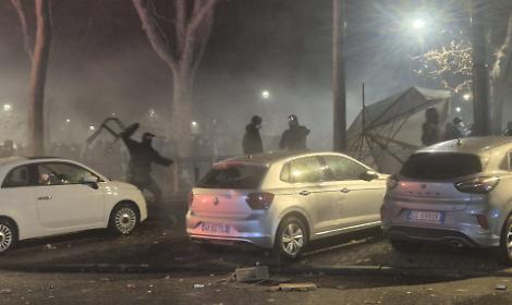 Scontri a Torino, Meloni riceve la troupe di giornalisti aggrediti dagli antagonisti
