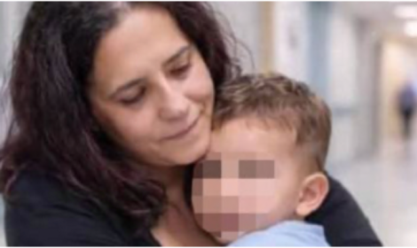 L&rsquo;ultimo sonno del piccolo Domenico, da 2 mesi attaccato a un macchinario