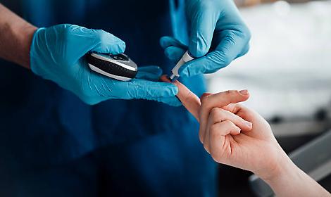 Diabete, il Piemonte amplia l&rsquo;accesso ai sensori: svolta per tutti i pazienti in terapia insulinica