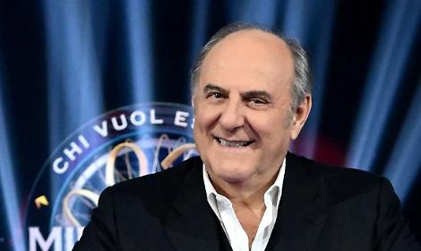 Applausi per il prof. Francesco, il vincitore di "Chi vuol essere milionario"