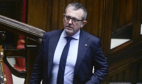 Terremoto dopo il Referendum: Delmastro si dimette