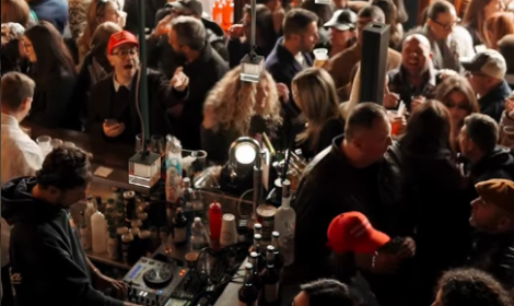 Ora la colazione si fa in disco, al One Torino