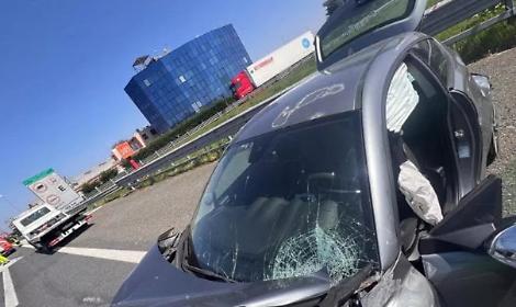 Caos sulla tangenziale sud di Torino: incidente all'altezza di corso Francia, quattro feriti