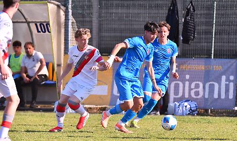 Nel 45&deg; Maggioni-Righi va a segno all'esordio la Cremonese, che nega il bis consecutivo alla Rappresentativa Lega Pro