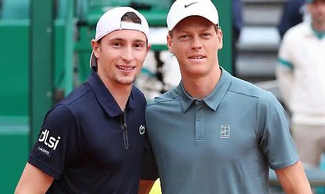 Al Masters 1000 di Monte-Carlo Jannik Siner parte a razzo contro Ugo Humbert