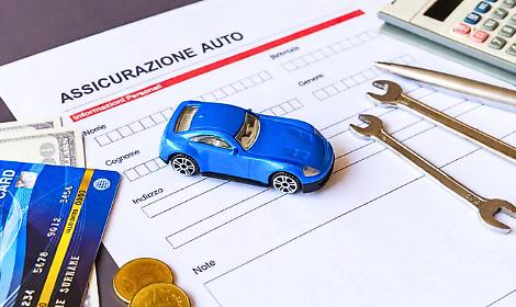 Non solo la benzina: stangata sull'assicurazione auto. I prezzi provincia per provincia