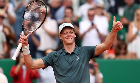 Sinner batte Alcaraz e si riprende il mondo