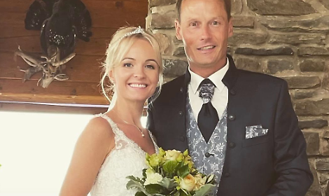 La moglie di Alex Manninger rompe il silenzio: "Costretta a scrivere, ecco perch&eacute;...Ti amer&ograve; per sempre, la tua ragazza Emily"