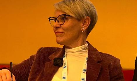 Torino, aggredita in auto la sindaca di Strambino dopo una lite per la precedenza