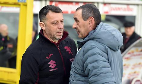 Il tecnico del Torino, Roberto D'Aversa, insieme a Maurizio Sarri