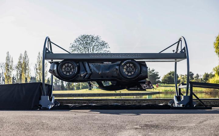 McMurtry Spéirling, la supercar che prende sul serio l’espressione ‘incollata all’asfalto