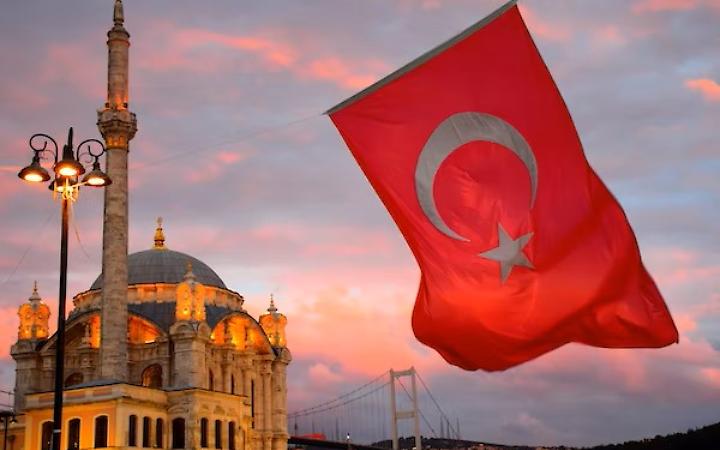 Colpo di scena in Turchia: il Pkk si scioglie e dice addio alla lotta armata
