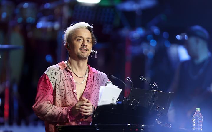 Dardust, il mutaforma della musica: tra identità segrete, burnout e rivoluzioni sonore