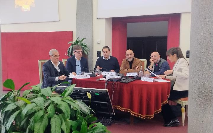 “Dolcetto o scherzetto” di Lo Russo : la destra “litiga” per il suo candidato